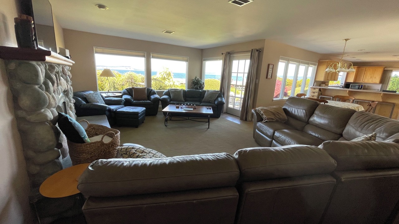 Photo of Bedroom in Hansville