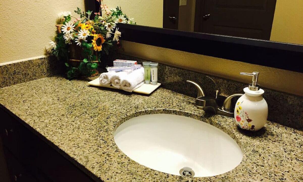 Photo of Bathroom in Grogan's Mill