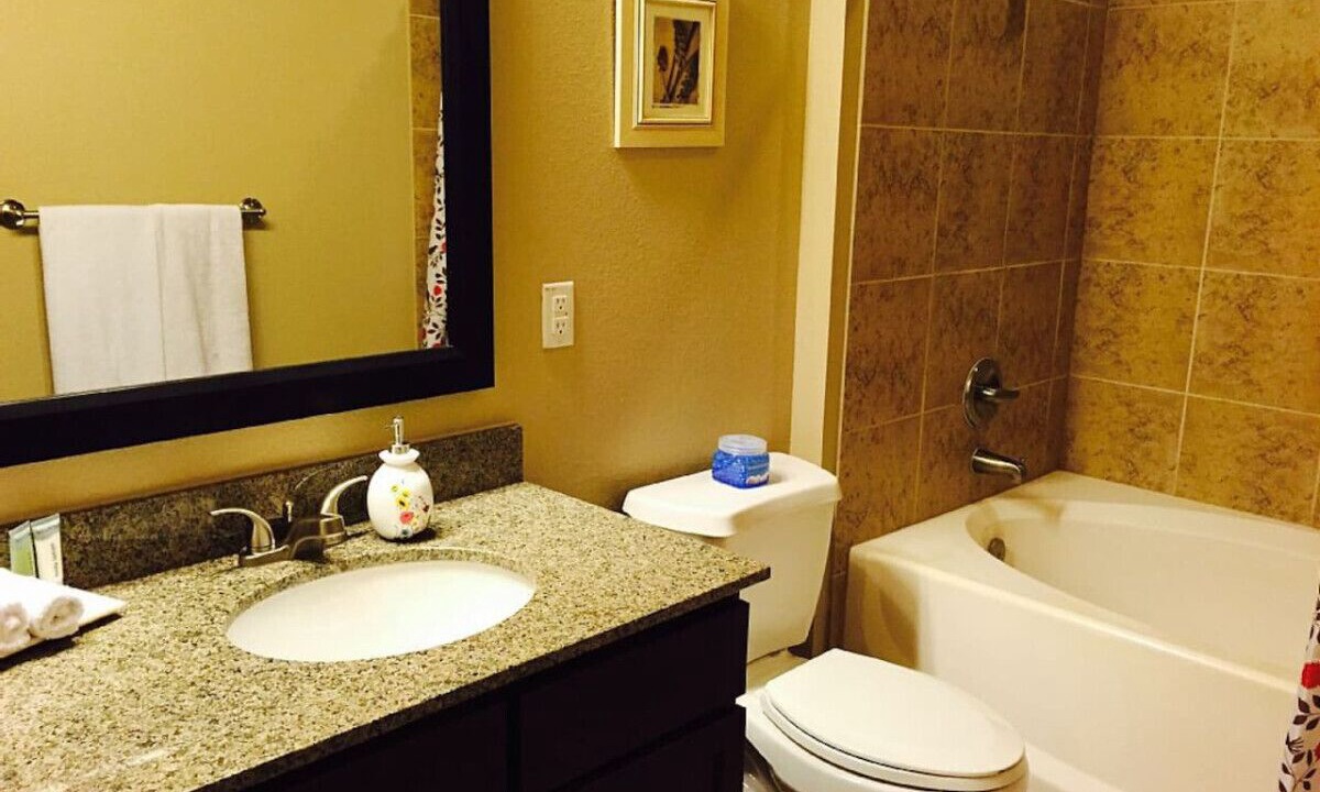 Photo of Bathroom in Grogan's Mill