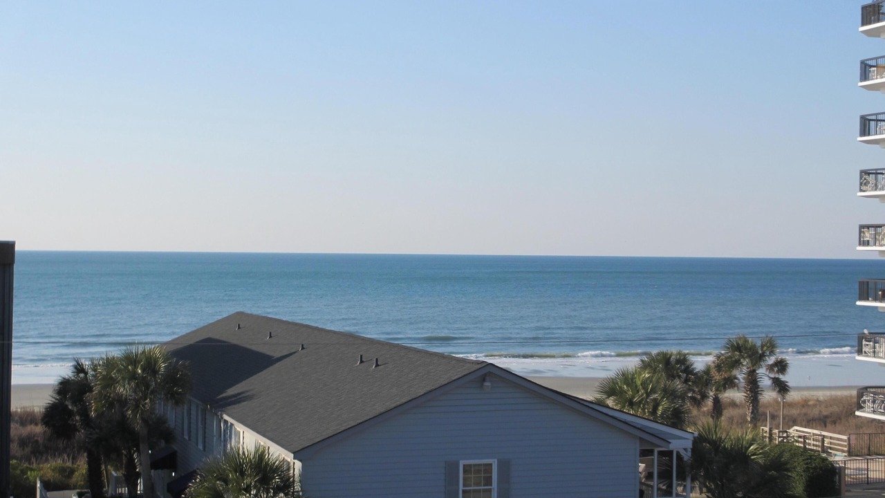 Photo of Patio Balcony in Crescent Beach