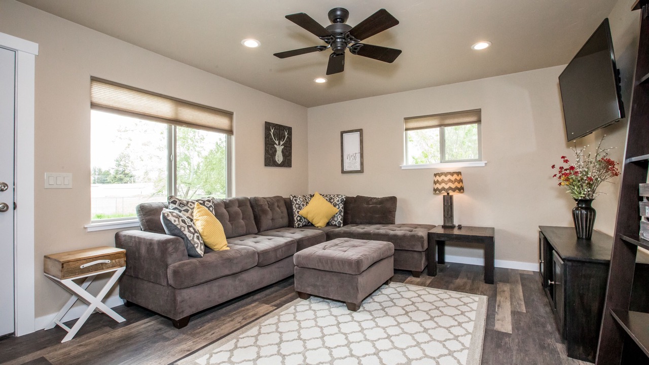 Photo of Livingroom in Evergreen