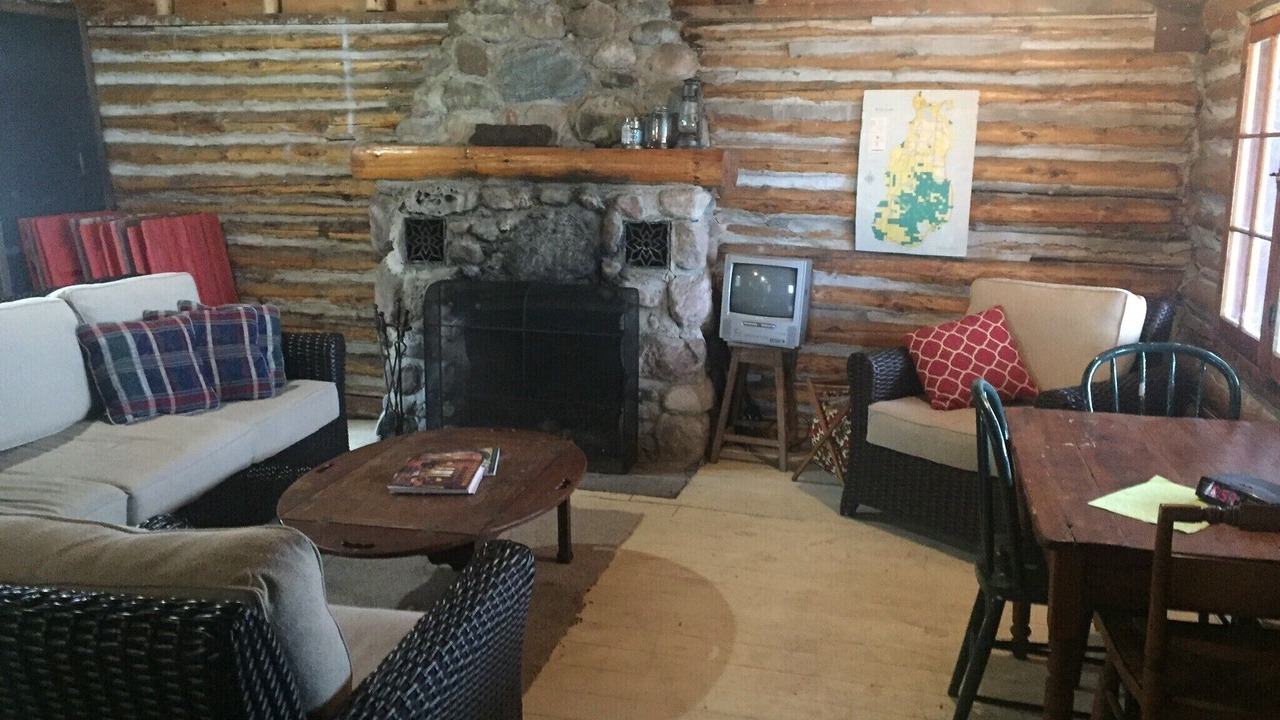 Photo of Livingroom in Beaver Island
