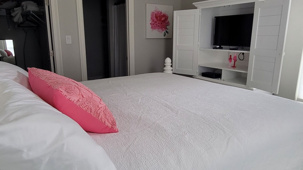 Photo of Bedroom in Downtown