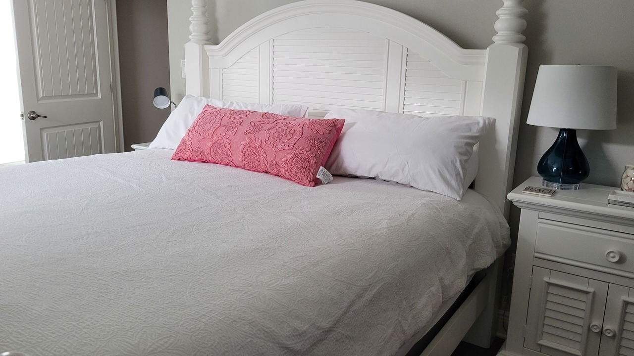 Photo of Bedroom in Downtown