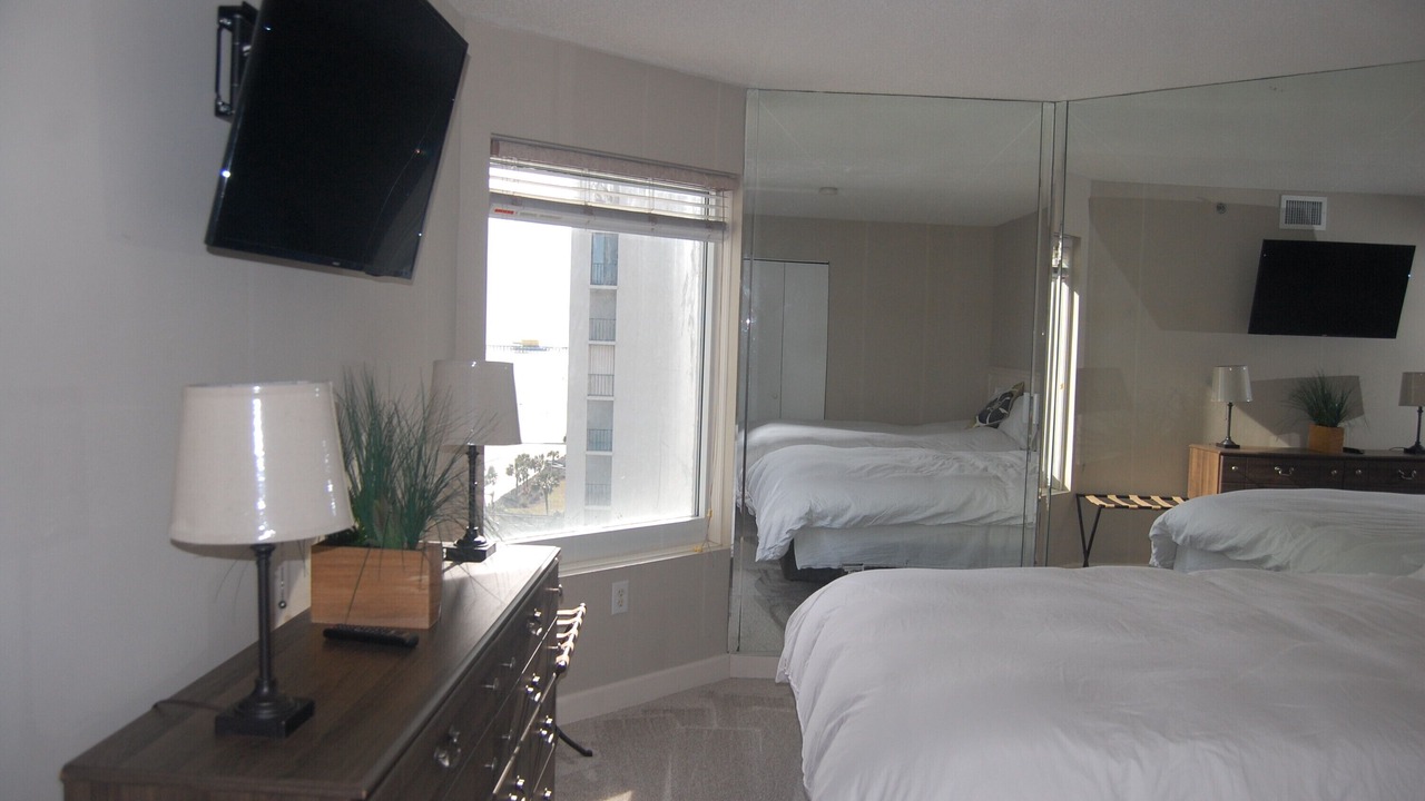 Photo of Bedroom in Arcadian Shores