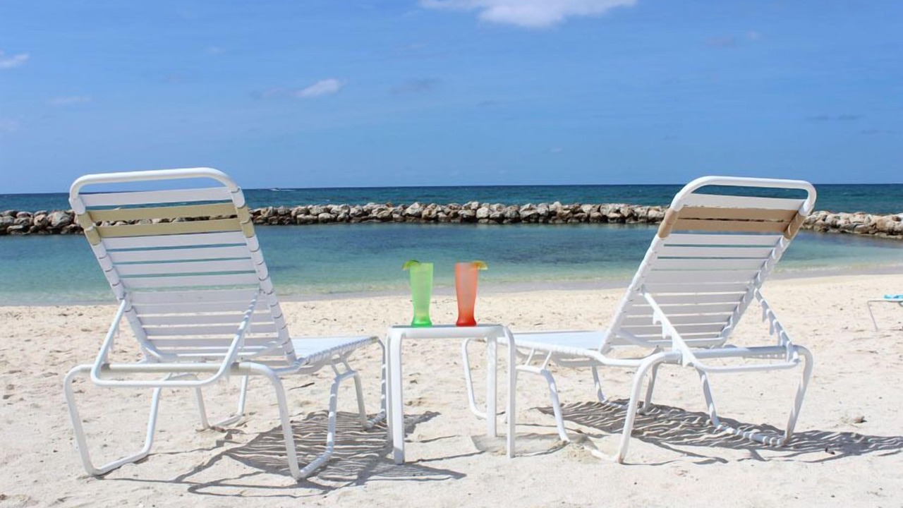 Photo of Others in Seven Mile Beach