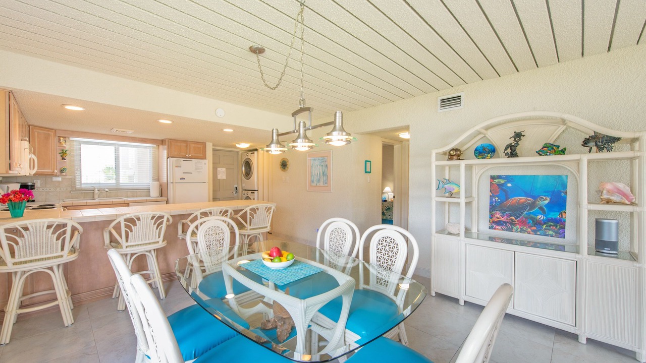 Photo of Livingroom in Seven Mile Beach