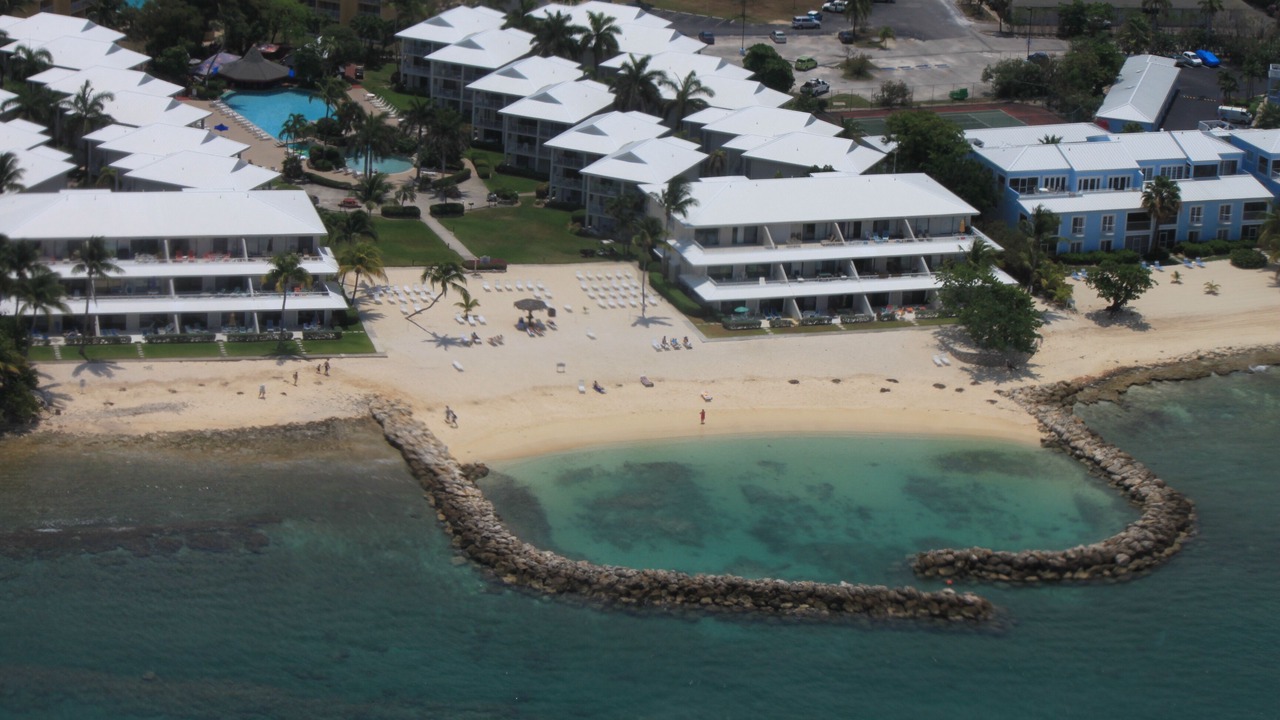 Photo of Others in Seven Mile Beach