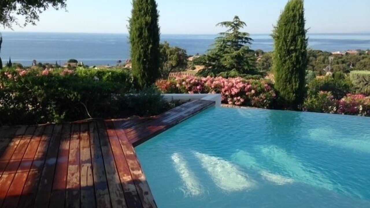 Photo of Outdoor in Antheor