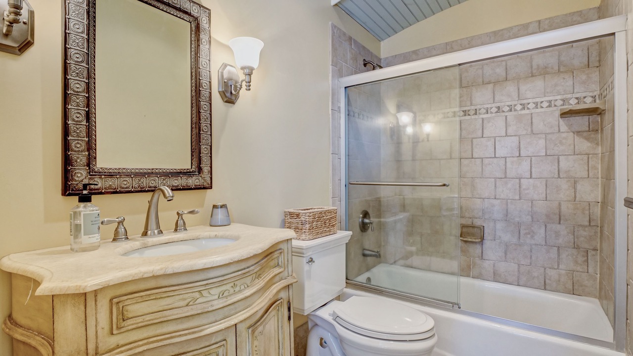Photo of Bedroom in Ocean City Beach