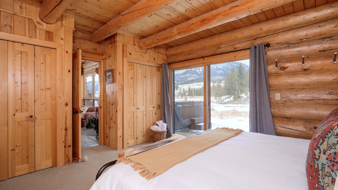 Photo of Bedroom in Gallatin Gateway