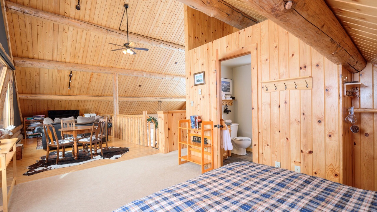 Photo of Bedroom in Gallatin Gateway