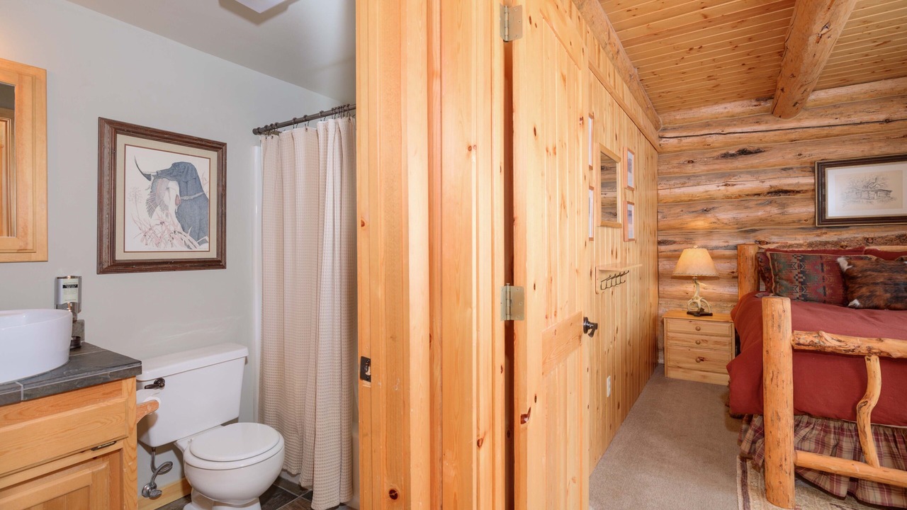 Photo of Bathroom in Gallatin Gateway