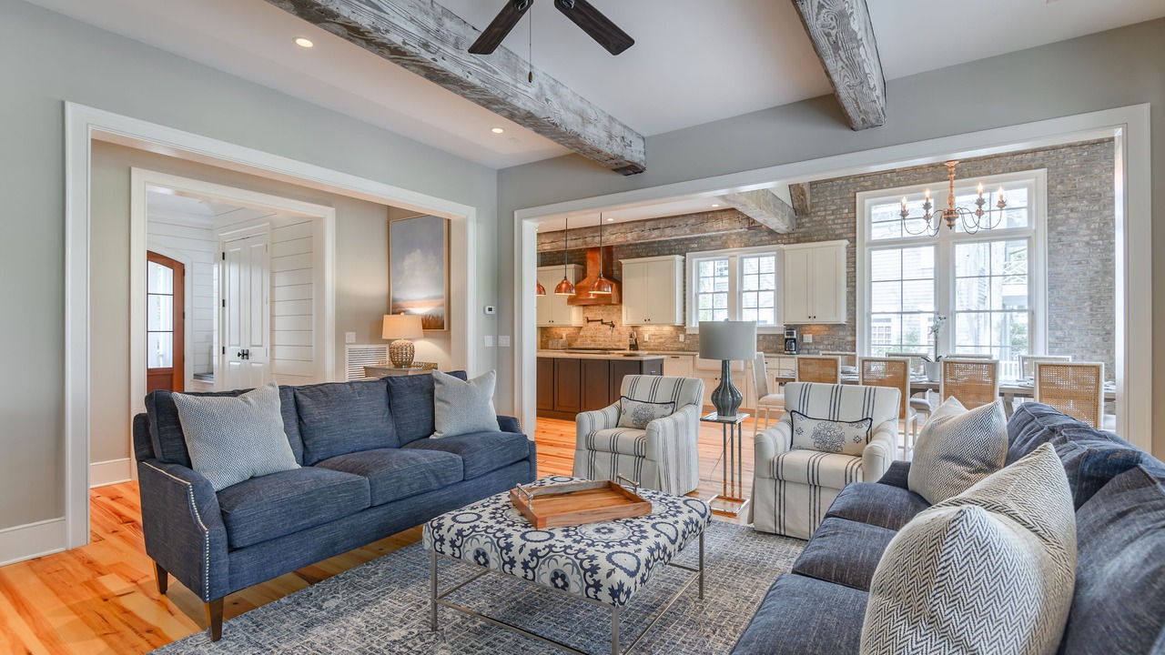 Photo of Livingroom in Vanderhorst Plantation