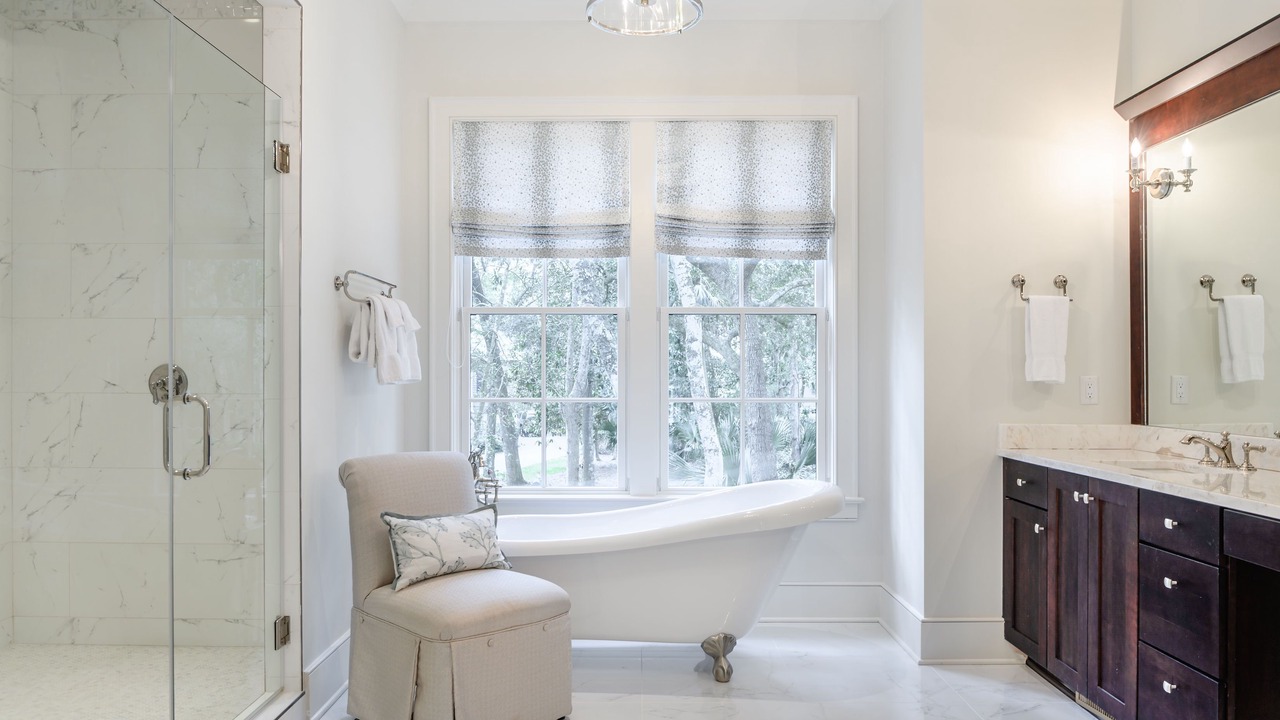 Photo of Bathroom in Vanderhorst Plantation
