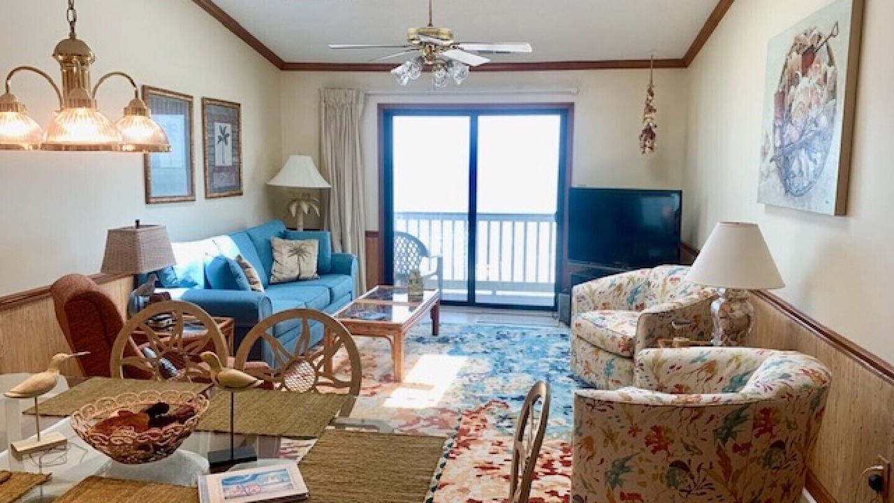 Photo of Livingroom in Surfside Beach