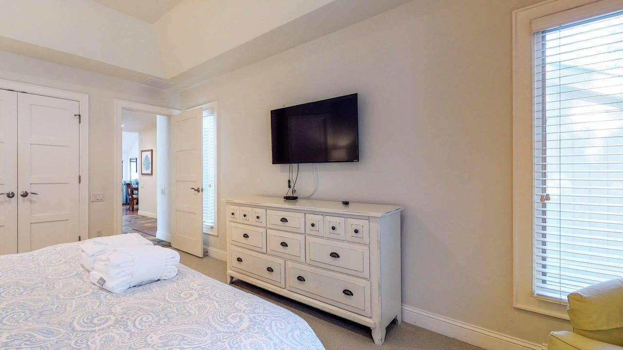 Photo of Bedroom in Beach Lagoon