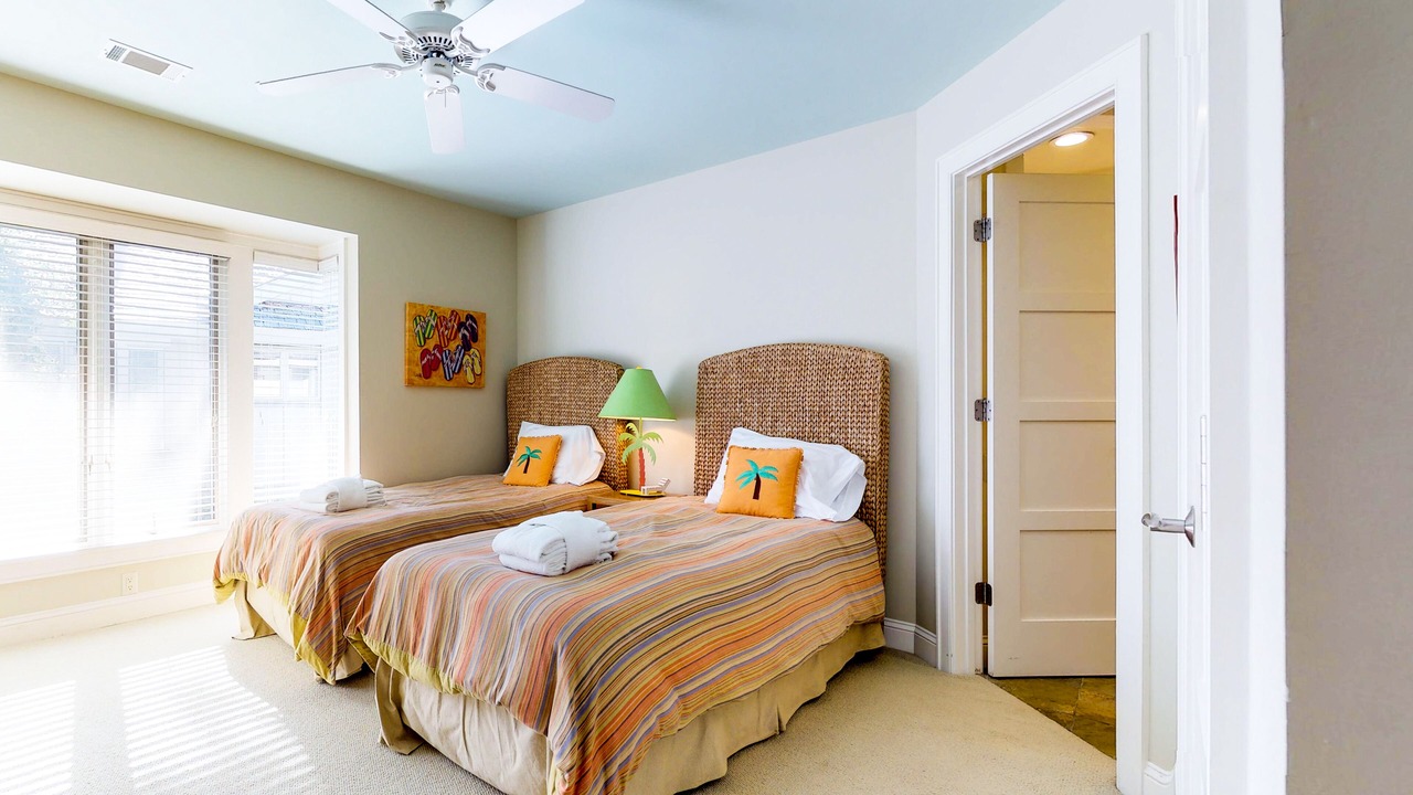 Photo of Bedroom in Beach Lagoon