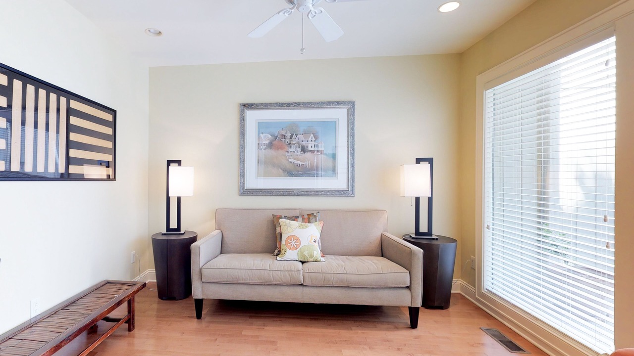 Photo of Livingroom in Beach Lagoon