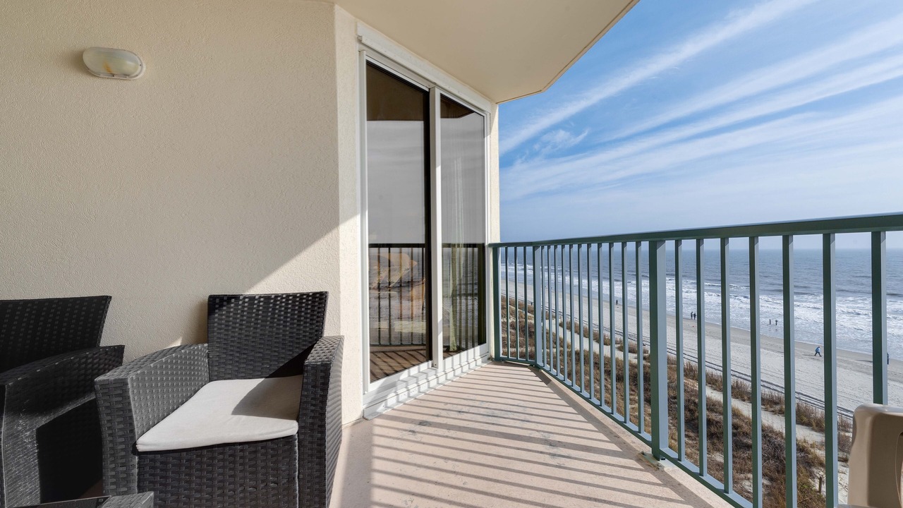Photo of Patio Balcony in Crescent Beach