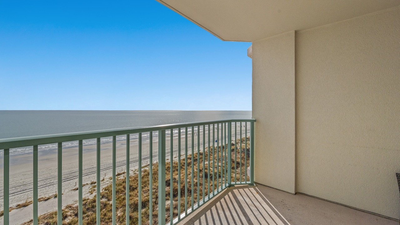 Photo of Patio Balcony in Crescent Beach