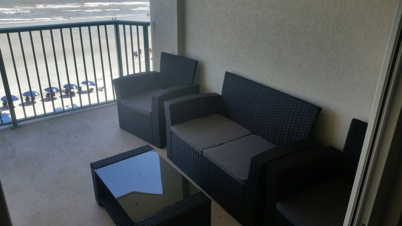 Photo of Patio Balcony in Crescent Beach