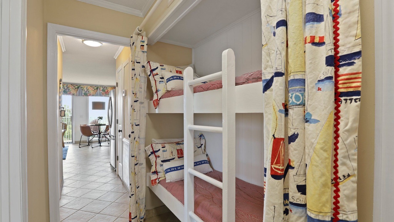 Photo of Bedroom in Folly Field