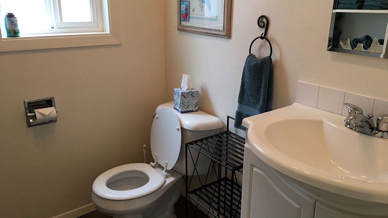 Photo of Bathroom in Yachats