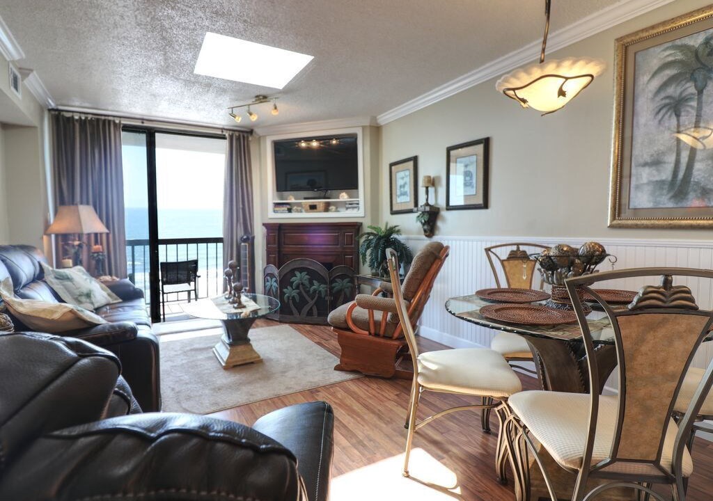 Photo of Livingroom in Windy Hill