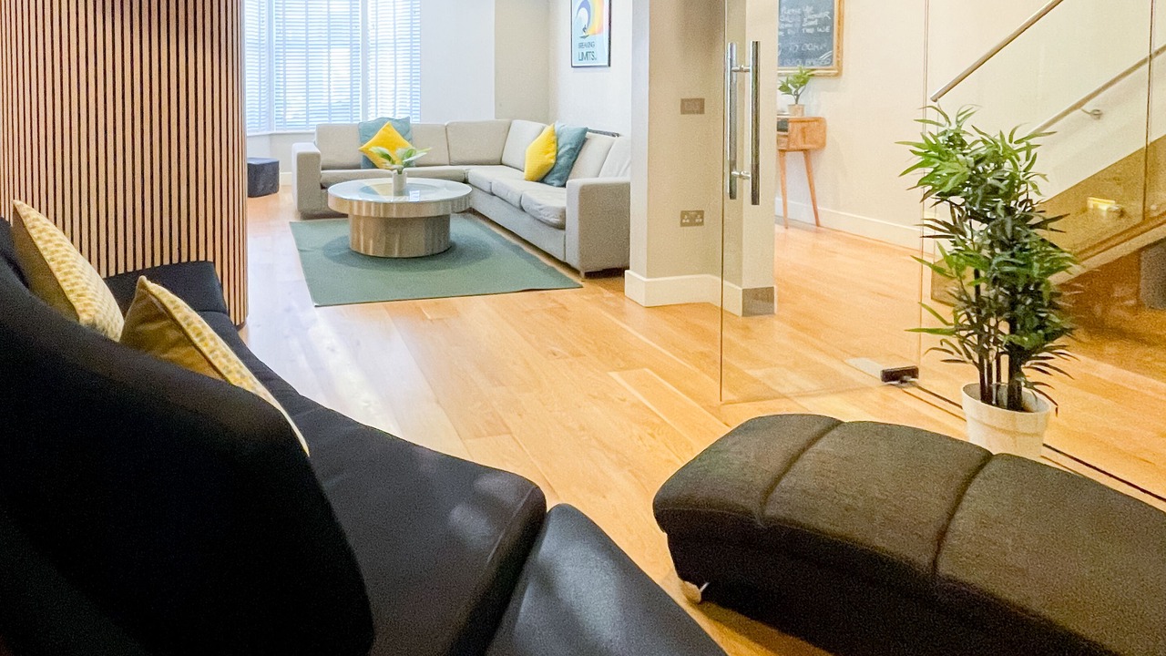 Photo of Livingroom in Newquay City Centre