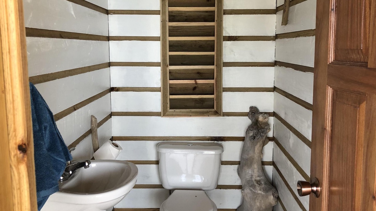 Photo of Bathroom in Calabash Bight