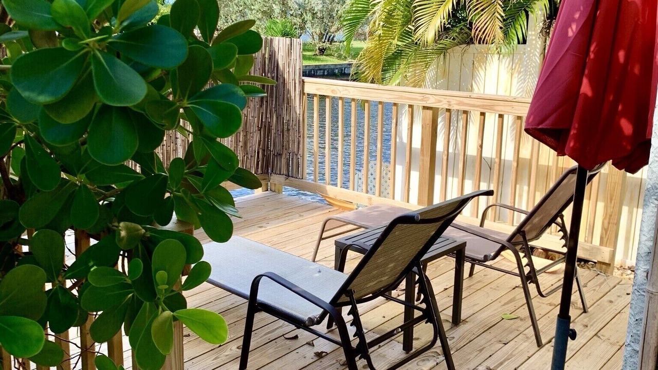 Photo of Patio Balcony in North Corals