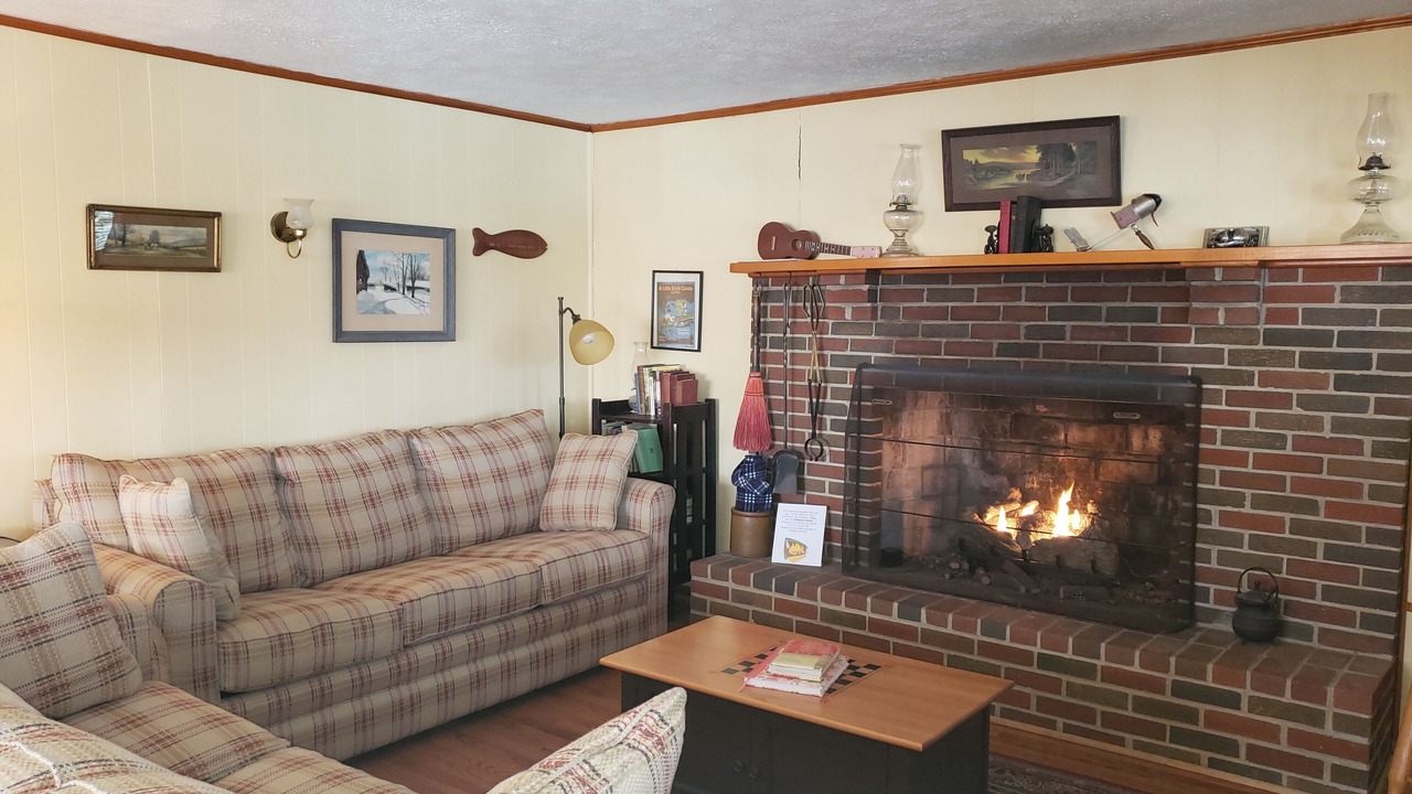 Photo of Livingroom in Huddleston