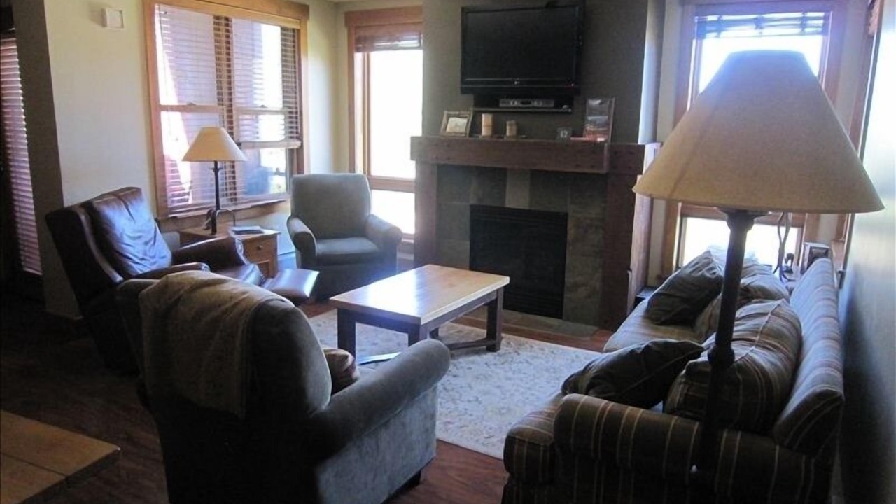 Photo of Bedroom in River Run