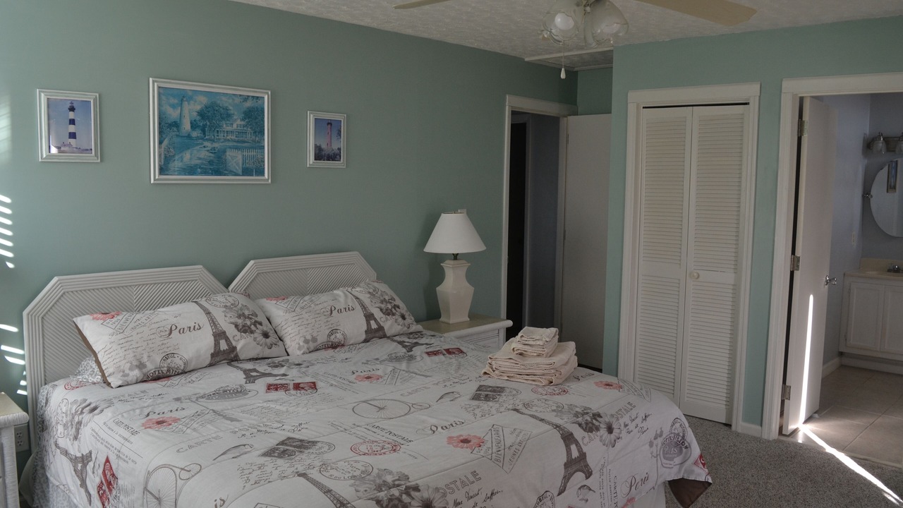 Photo of Bedroom in Atlantic Beach