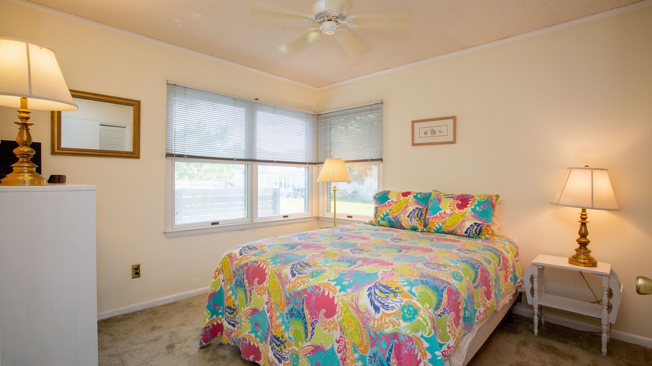 Photo of Bedroom in Country Club Estates