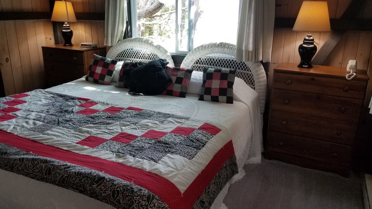 Photo of Bedroom in Hall Quarry