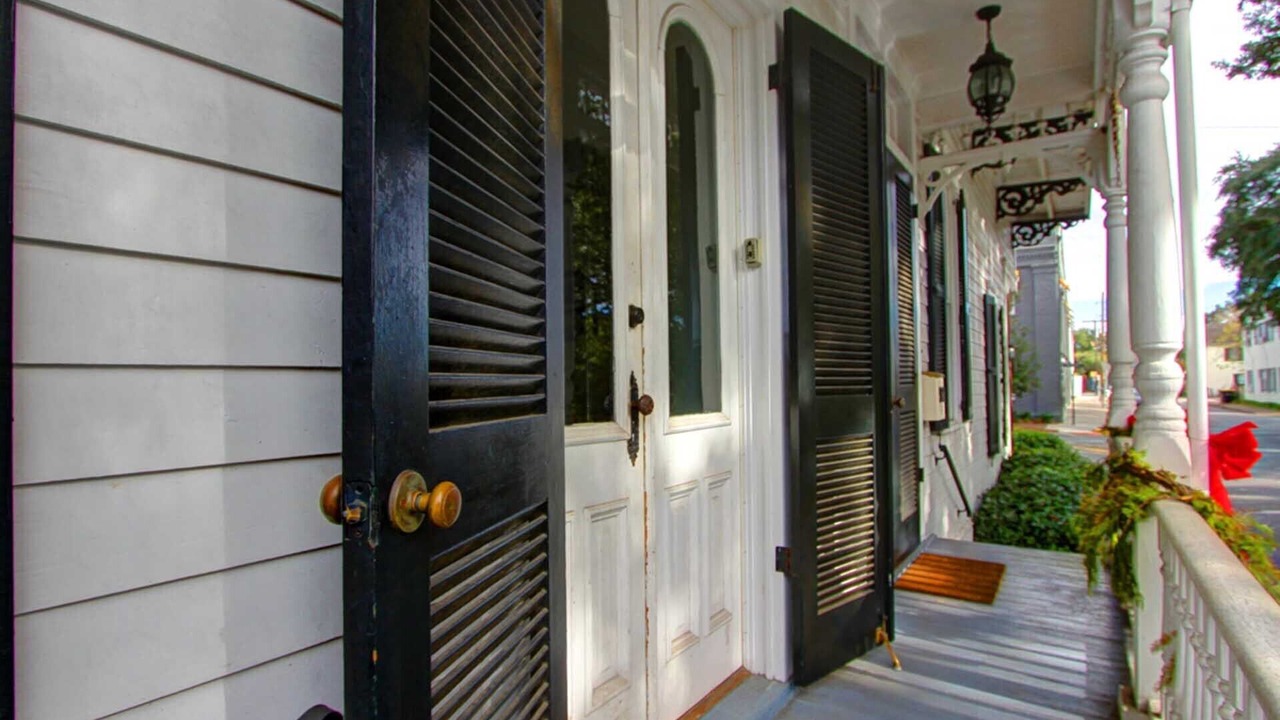 Photo of Outdoor in Historic District - North