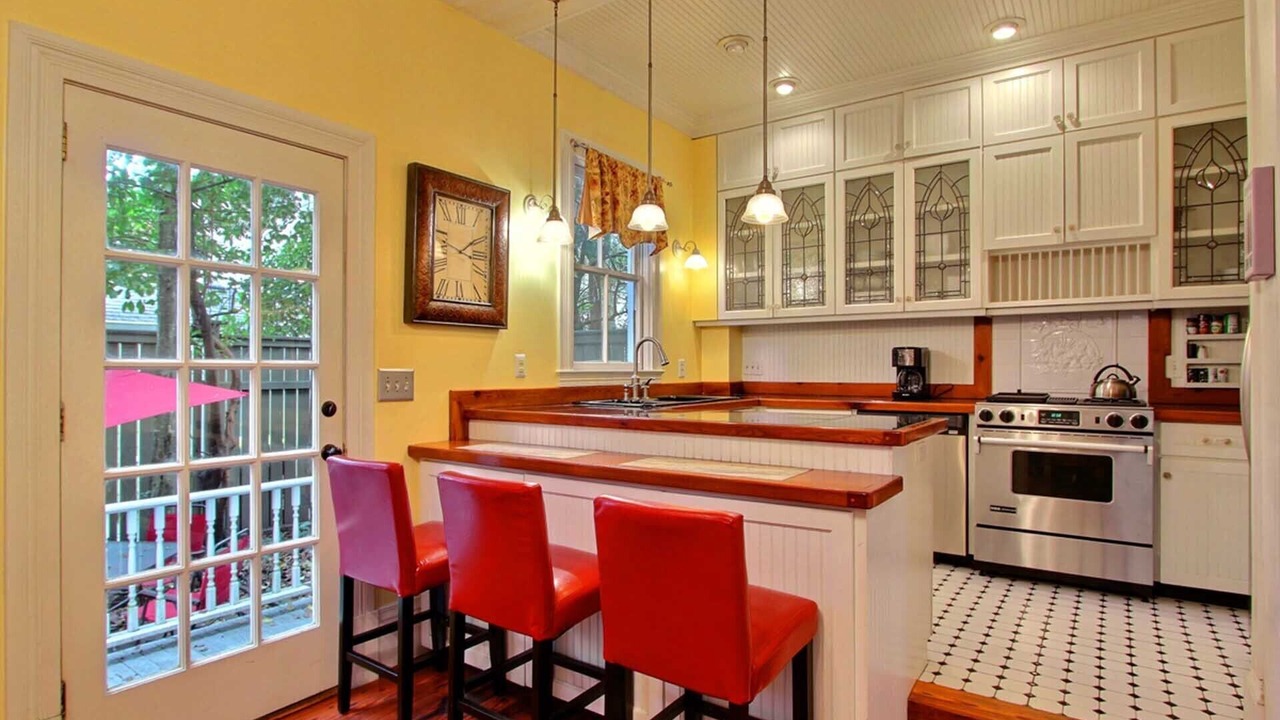 Photo of Kitchen in Historic District - North