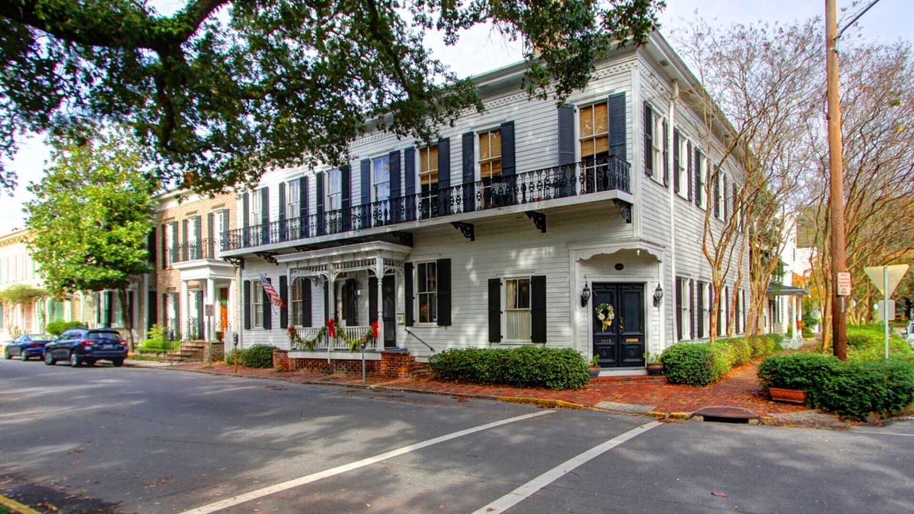 Photo of Outdoor in Historic District - North