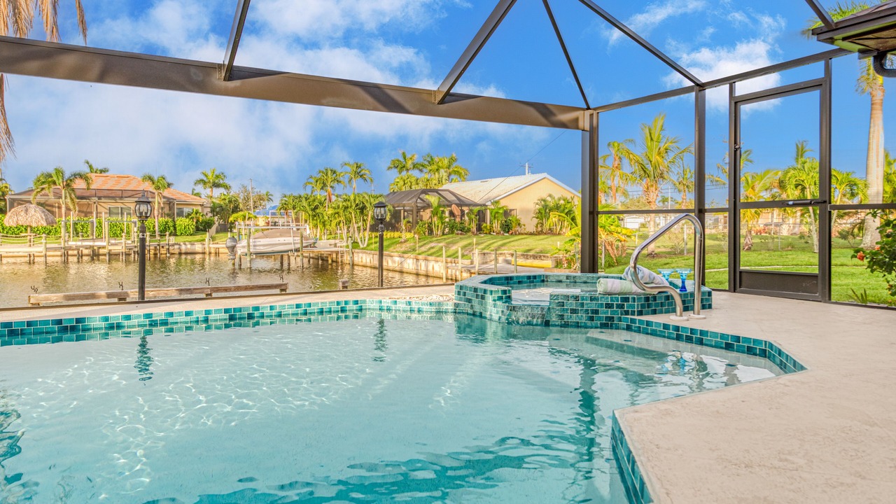 Photo of Outdoor in Pelican