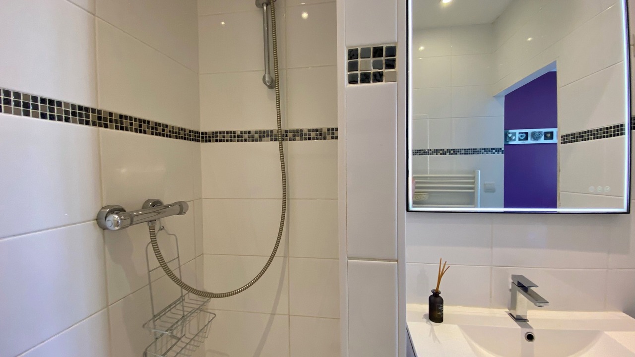 Photo of Bathroom in Part Dieu - Bir Hakeim