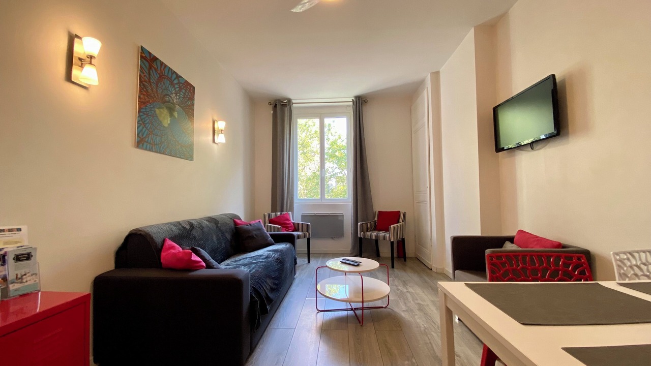 Photo of Livingroom in Part Dieu - Bir Hakeim