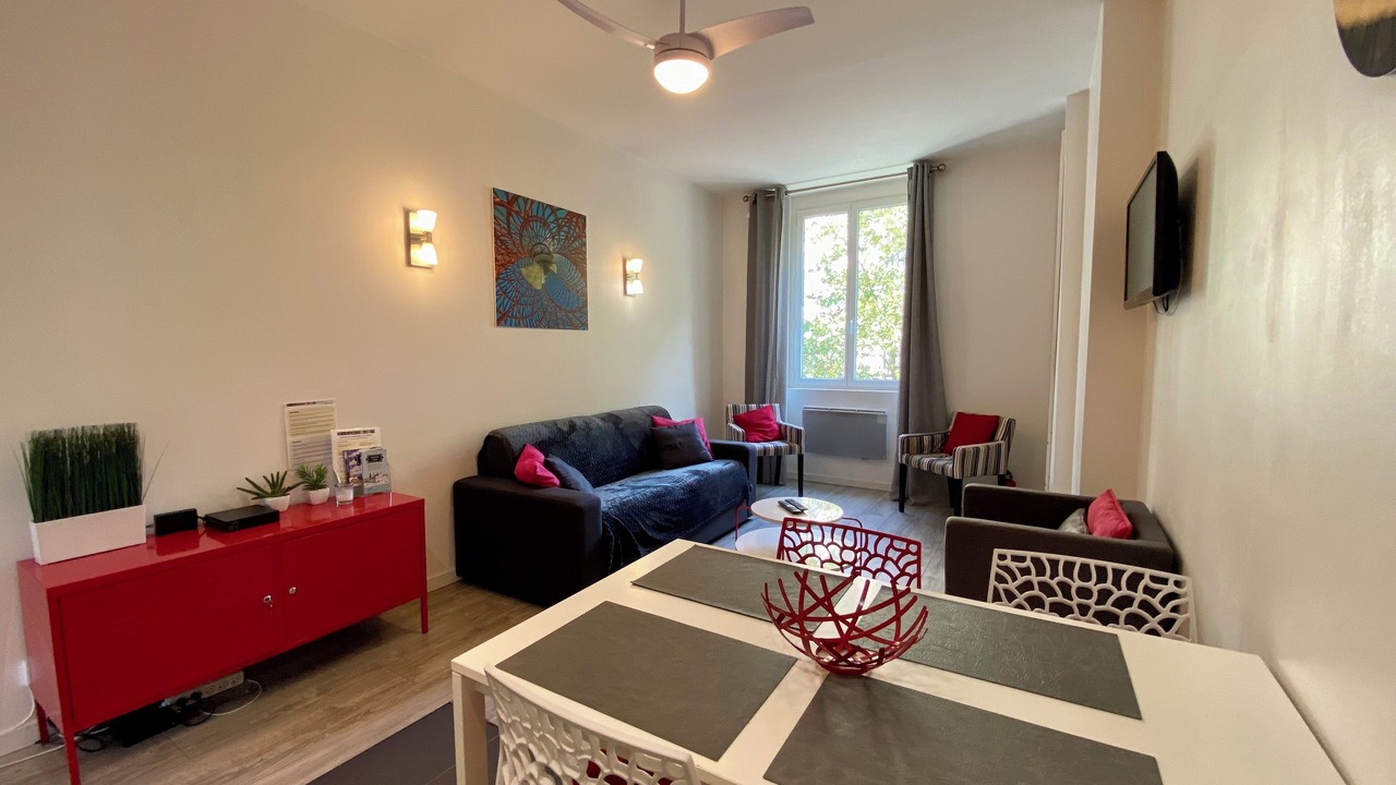 Photo of Livingroom in Part Dieu - Bir Hakeim