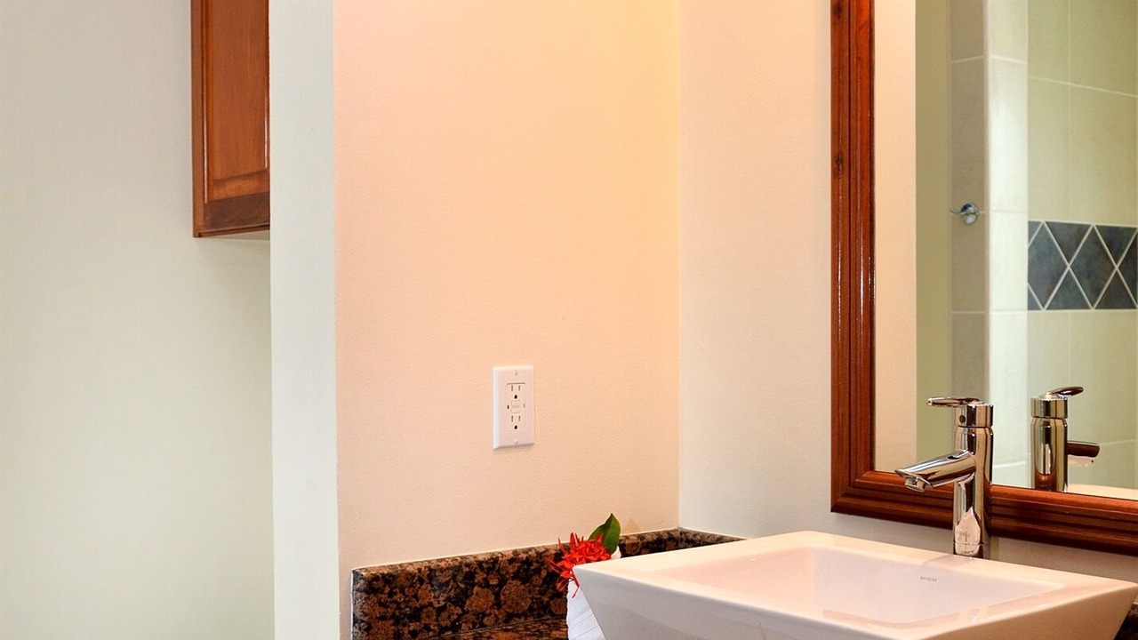 Photo of Bathroom in Cocoplum