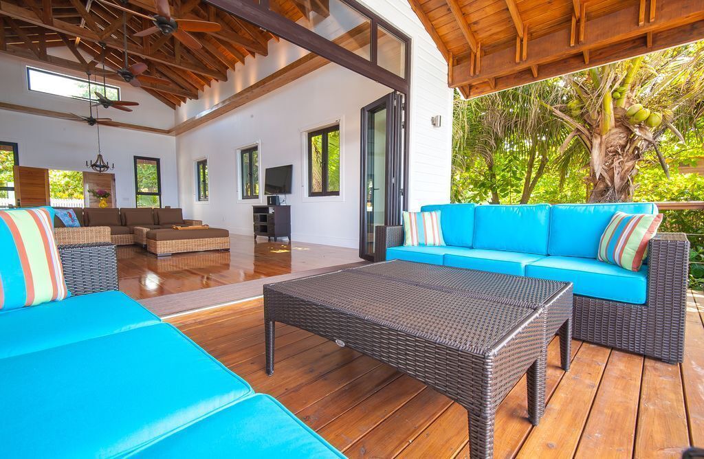 Photo of Patio Balcony in Antoneys Cay