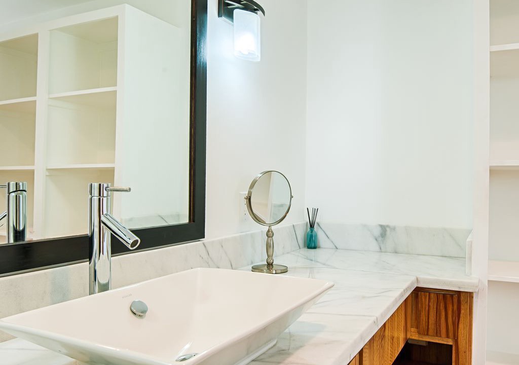 Photo of Bathroom in Antoneys Cay