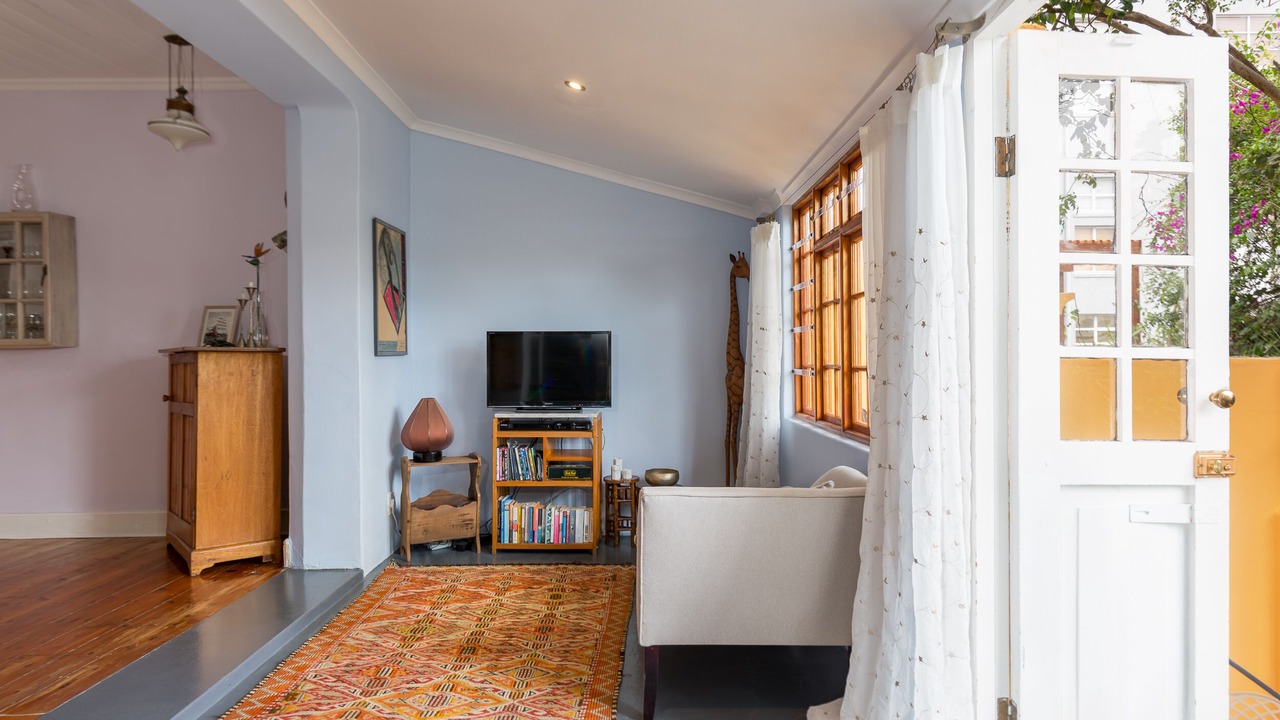 Photo of Livingroom in Cape Town City Centre