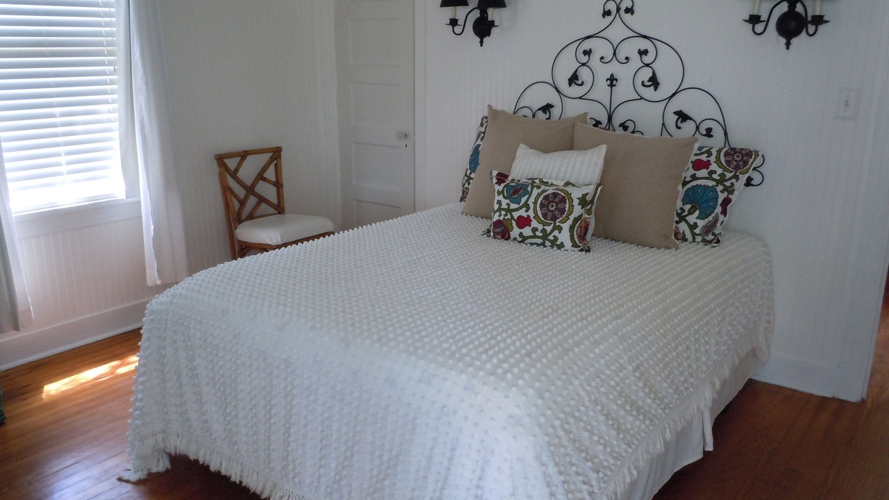 Photo of Bedroom in Savannah Beach