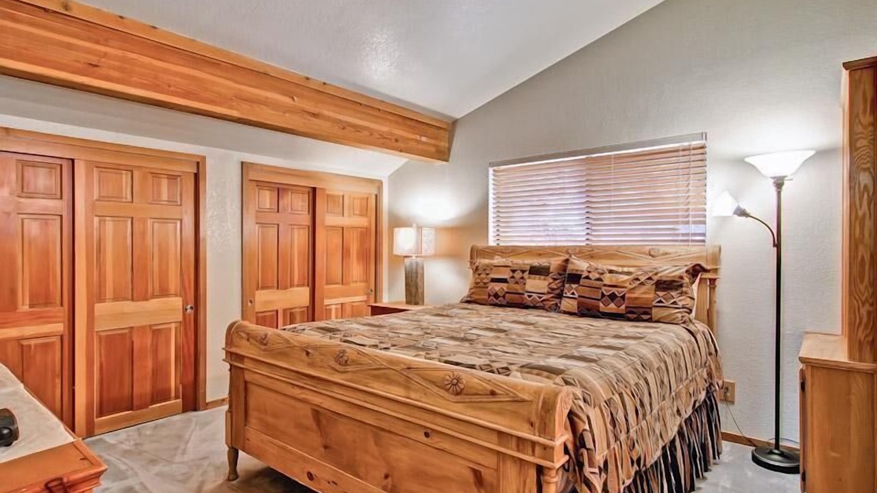 Photo of Bedroom in Yosemite West